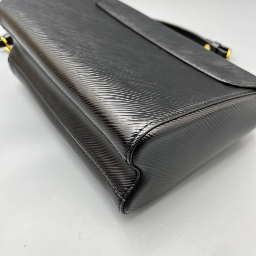 Louis Vuitton Twist MM Epi Black