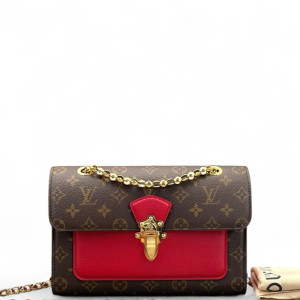 Louis Vuitton Victoire Monogram Red