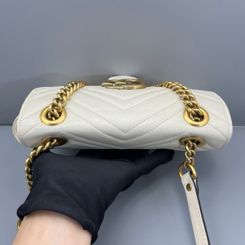 Gucci Chevron Mini GG Marmont Calfskin White Gucci Chevron Mini GG Marmont Calfskin White