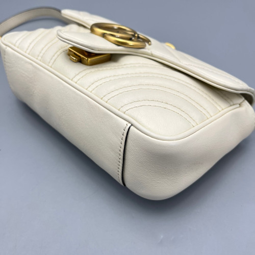 Gucci Chevron Mini GG Marmont Calfskin White Gucci Chevron Mini GG Marmont Calfskin White