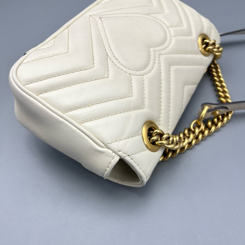 Gucci Chevron Mini GG Marmont Calfskin White Gucci Chevron Mini GG Marmont Calfskin White