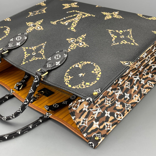 Louis Vuitton Jungle Onthego GM Monogram Giant Black