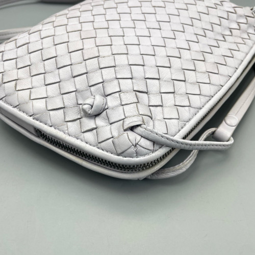 Bottega Veneta Nodini Crossbody Messenger Calfskin Intrecciato Light Purple
