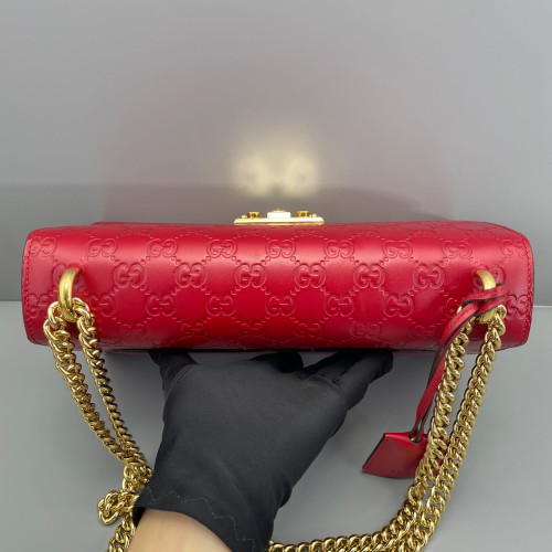 Gucci Medium Padlock Shoulder Bag Guccissima Red