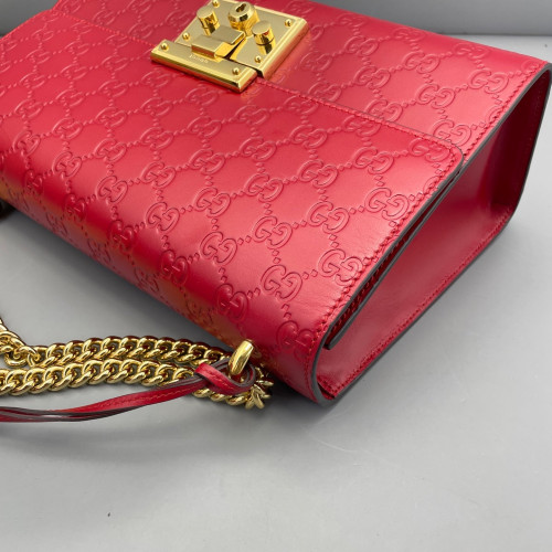 Gucci Medium Padlock Shoulder Bag Guccissima Red