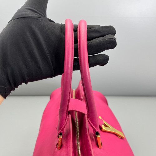 Yves Saint Laurent Medium Cabas Chyc Calfskin Rose