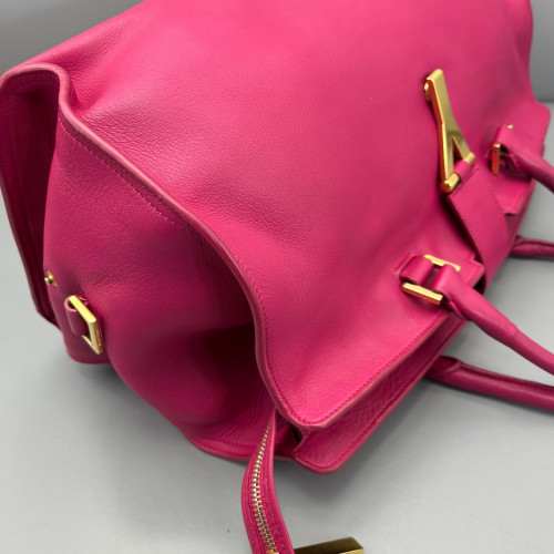 Yves Saint Laurent Medium Cabas Chyc Calfskin Rose