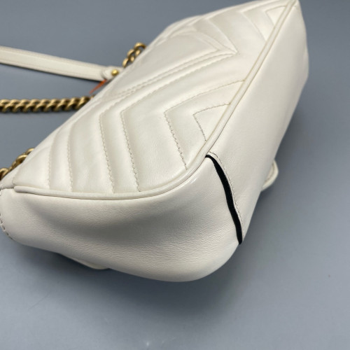 Gucci Chevron Mini GG Marmont Calfskin White Gucci Chevron Mini GG Marmont Calfskin White