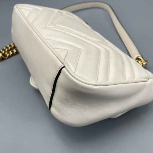 Gucci Chevron Mini GG Marmont Calfskin White Gucci Chevron Mini GG Marmont Calfskin White