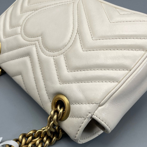 Gucci Chevron Mini GG Marmont Calfskin White Gucci Chevron Mini GG Marmont Calfskin White
