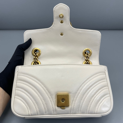 Gucci Chevron Mini GG Marmont Calfskin White Gucci Chevron Mini GG Marmont Calfskin White