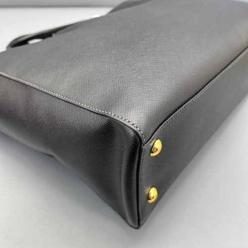 Prada Tote Bag Saffiano Calfskin Black
