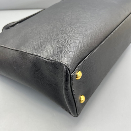 Prada Tote Bag Saffiano Calfskin Black