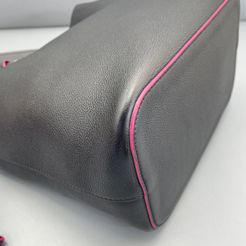 Louis Vuitton Lockme Bucket Calfskin Black