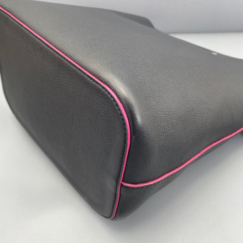 Louis Vuitton Lockme Bucket Calfskin Black