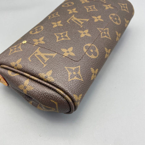 Louis Vuitton Favorite PM Monogram Brown