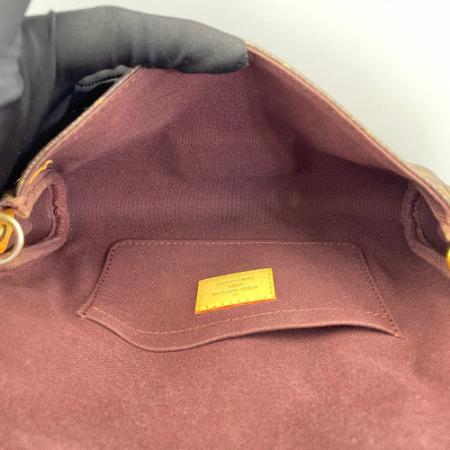 Louis Vuitton Favorite PM Monogram Brown