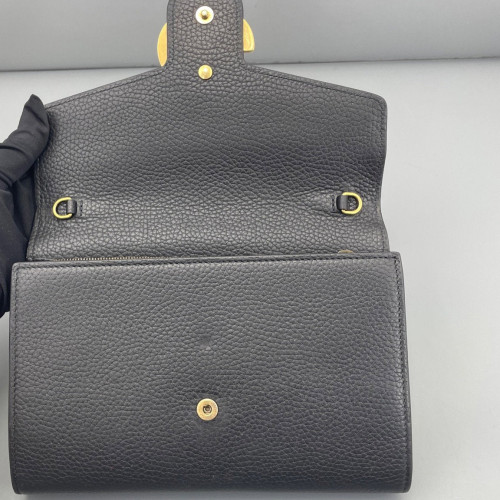Gucci GG Marmont Chain Wallet Grained Calfskin Black Gucci GG Marmont Chain Wallet Grained Calfskin Black