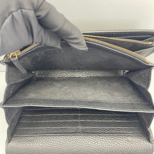 Gucci GG Marmont Chain Wallet Grained Calfskin Black Gucci GG Marmont Chain Wallet Grained Calfskin Black
