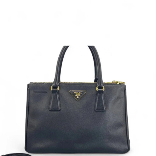 Prada Medium Galleria Double Zip Tote Saffiano Calfskin Black Prada Medium Galleria Double Zip Tote Saffiano Calfskin Black