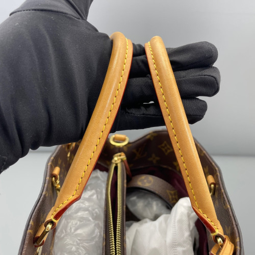 Louis Vuitton Montaigne MM Monogram Brown
