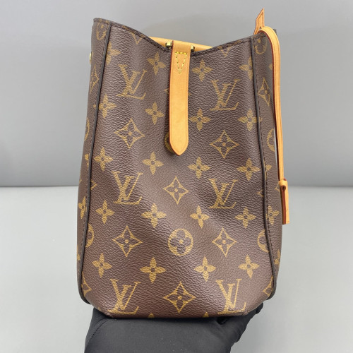 Louis Vuitton Montaigne MM Monogram Brown