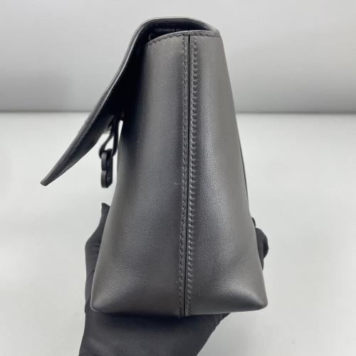 Balenciaga Hourglass Medium Smooth Calfskin Black