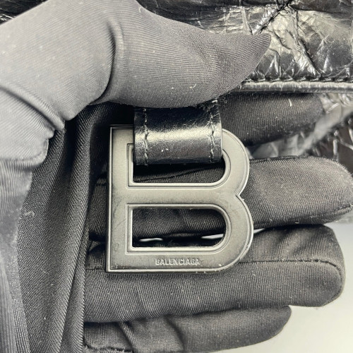Balenciaga Medium Crush Chain Shoulder Bag Calfskin Black Balenciaga Medium Crush Chain Shoulder Bag Calfskin Black
