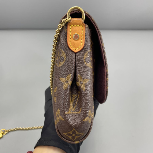Louis Vuitton Favorite MM Monogram Brown