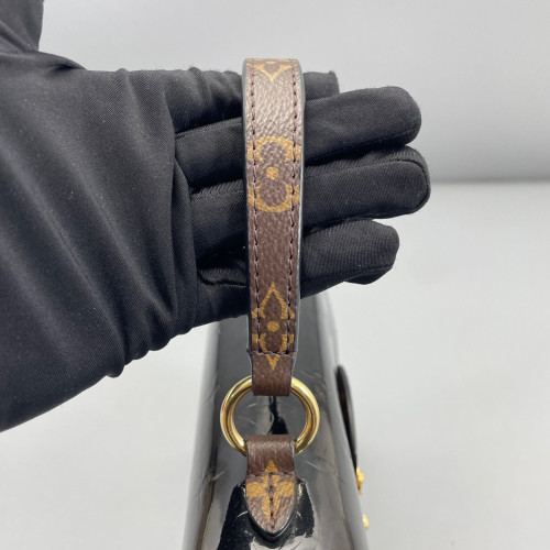Louis Vuitton Spring Street Vernis Black
