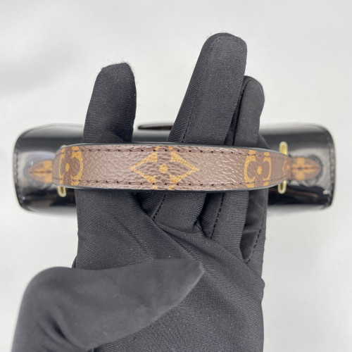 Louis Vuitton Spring Street Vernis Black