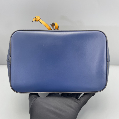 Louis Vuitton Neonoe BB Epi Blue