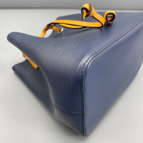 Louis Vuitton Neonoe BB Epi Blue