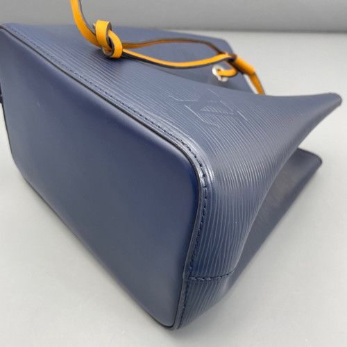 Louis Vuitton Neonoe BB Epi Blue