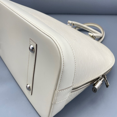 Louis Vuitton Alma GM Epi White