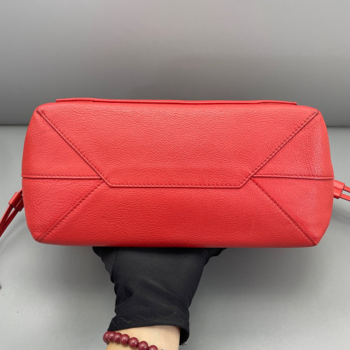 Louis Vuitton Lockme Handbag MM Calfskin Red