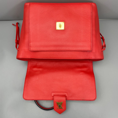 Louis Vuitton Lockme Handbag MM Calfskin Red