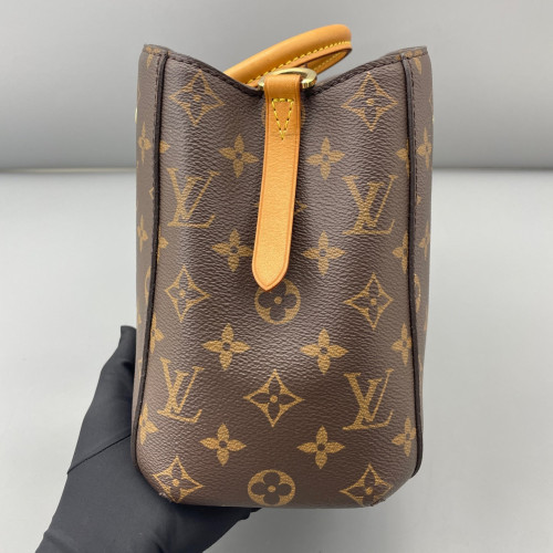 Louis Vuitton Montaigne BB Monogram Brown
