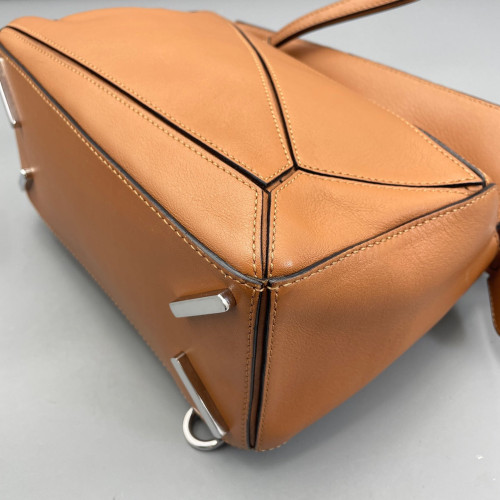 Loewe Small Puzzle Calfskin Tan Loewe Small Puzzle Calfskin Tan