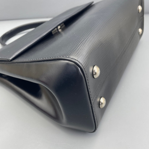 Louis Vuitton Cluny Mm Epi Black