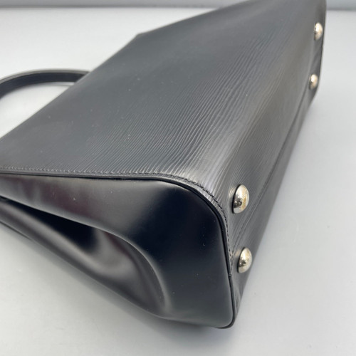 Louis Vuitton Cluny Mm Epi Black
