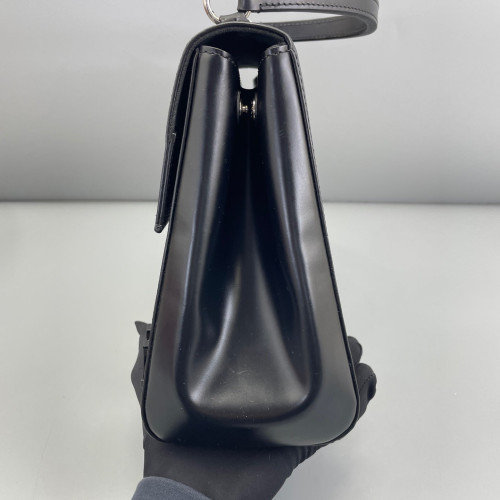 Louis Vuitton Cluny Mm Epi Black