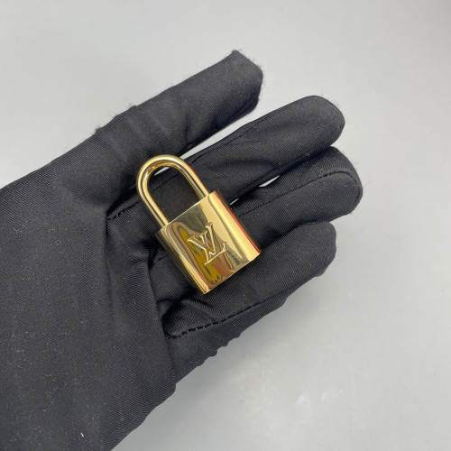 Louis Vuitton Alma BB Vernis Red Louis Vuitton Alma BB Vernis Red