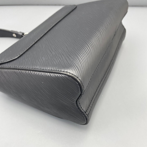 Louis Vuitton Twist MM Epi Black