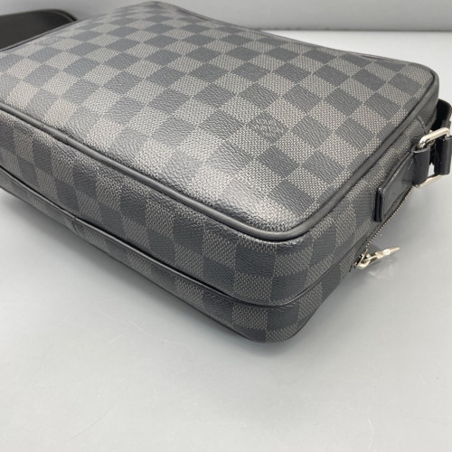 Louis Vuitton Trocadero 27 Damier Graphite Black