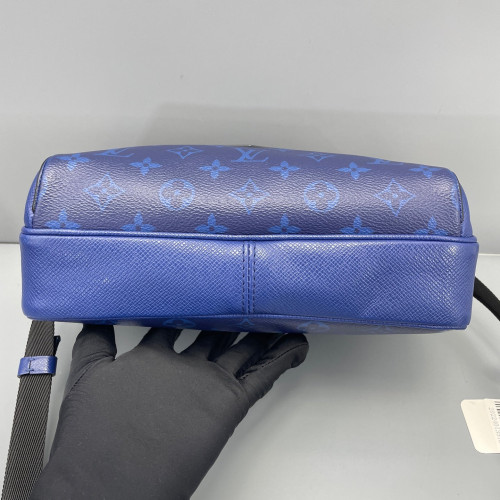 Louis Vuitton Outdoor Messenger GM Monogram Blue
