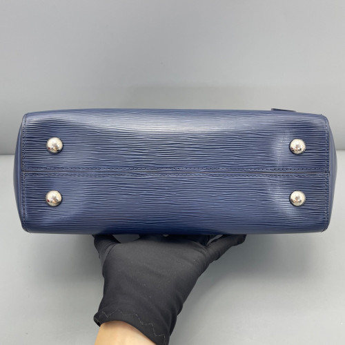 Louis Vuitton Cluny Mm Epi Blue