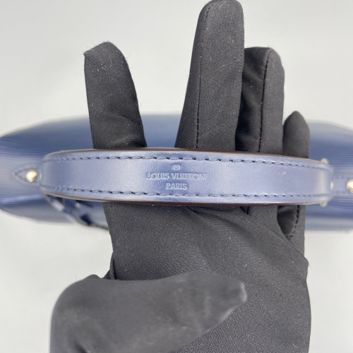 Louis Vuitton Cluny Mm Epi Blue