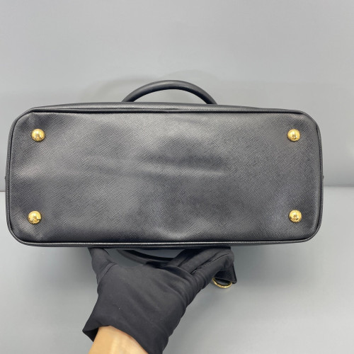 Prada Medium Galleria Double Zip Tote Saffiano Calfskin Black