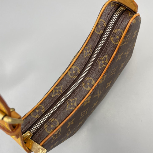 Louis Vuitton Croissant PM Monogram Brown